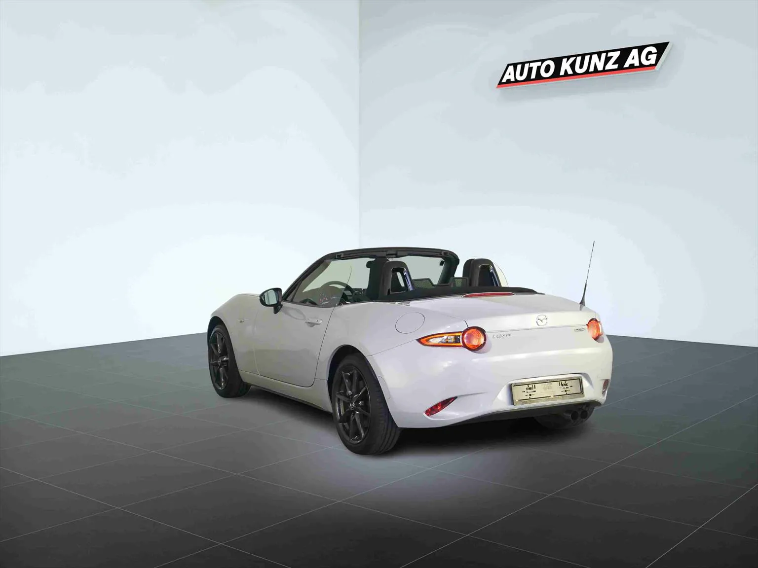 Mazda MX-5 SKYACTIV-G 160 Ambit  Image 2