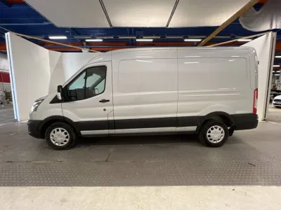 Ford Transit 350 2.0 Automat L2H2 Värmare Dragkrok Moms